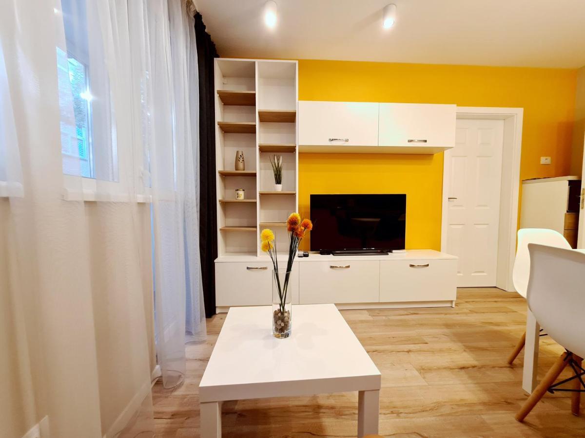 Brand New Luxury Flat In The City Center Βάρνα Εξωτερικό φωτογραφία