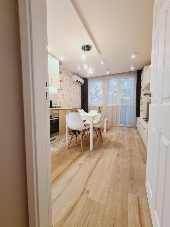 Brand New Luxury Flat In The City Center Βάρνα Εξωτερικό φωτογραφία
